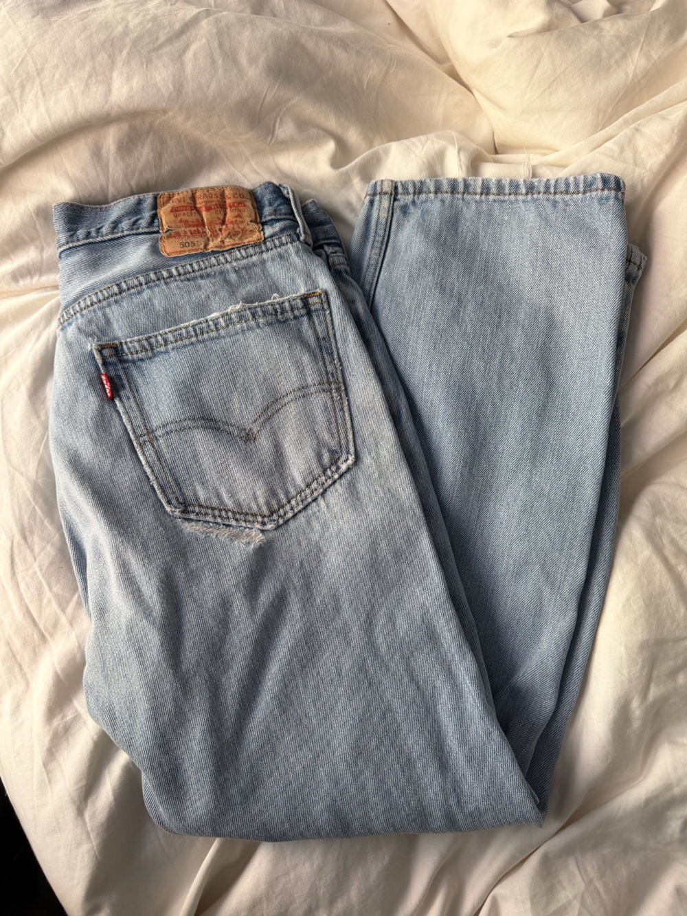 Vintage Y2K 2000s Men’s / Unisex Levi’s Straight-Leg Jeans - Light Blue